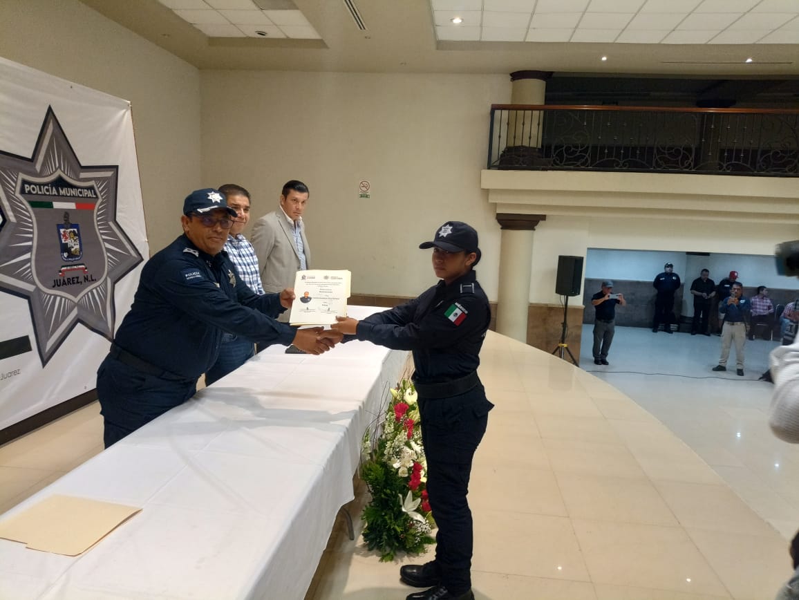 Se gradúan 69 elementos de policía en Juárez – Periódico La Última Palabra
